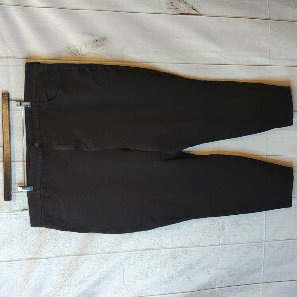 American Eagle Size 24 curvy black super high rise crop jegging